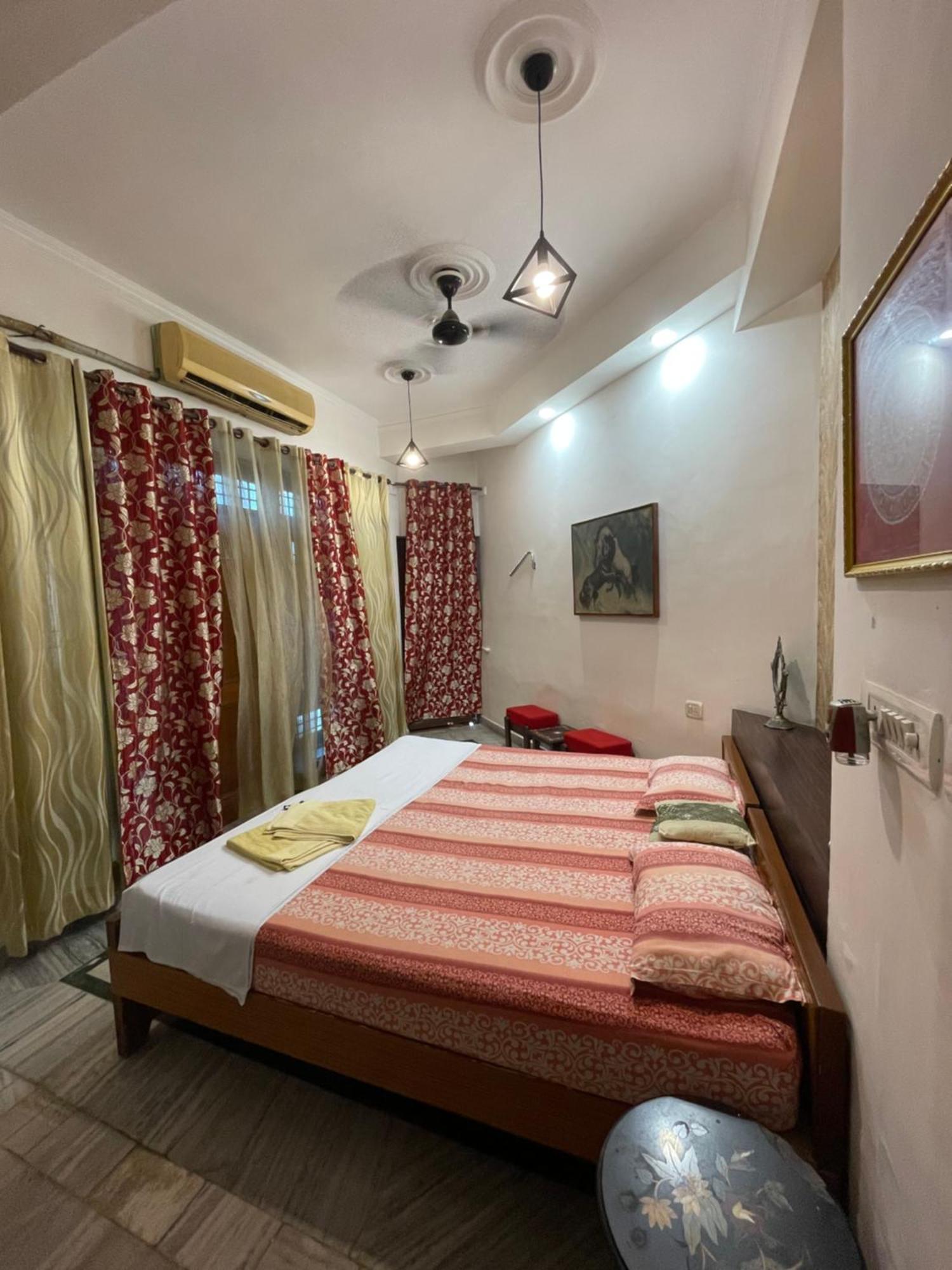 N.Homestay Агра Екстер'єр фото
